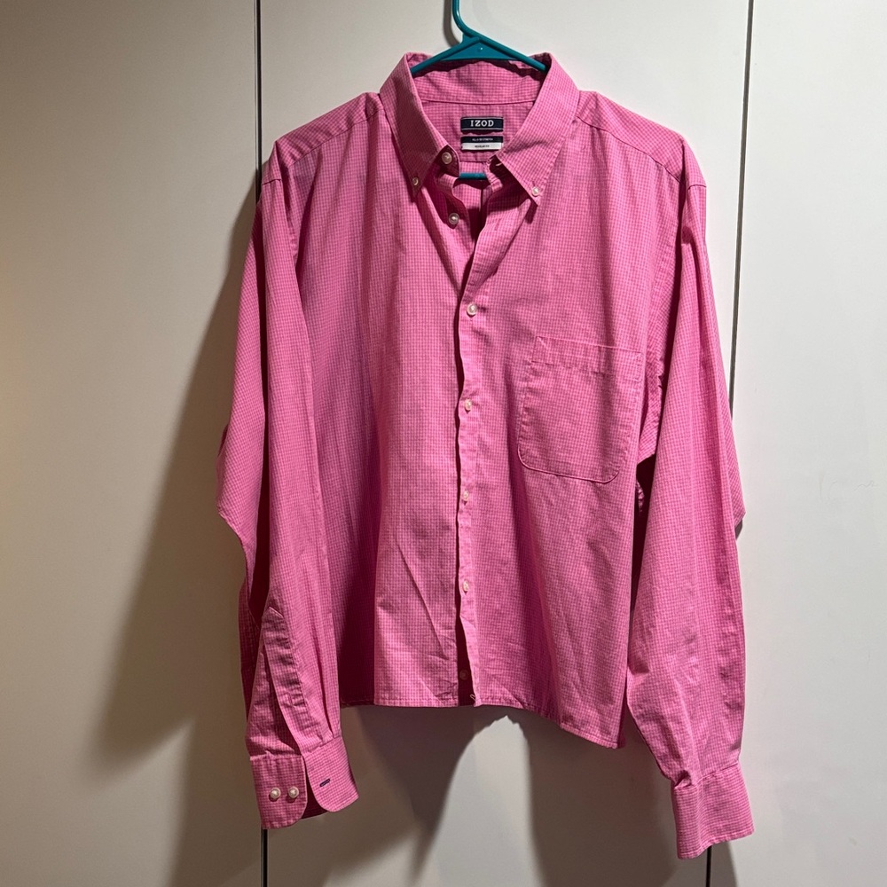 Izod Men's Pink Casual Button-Down Shirt‎
